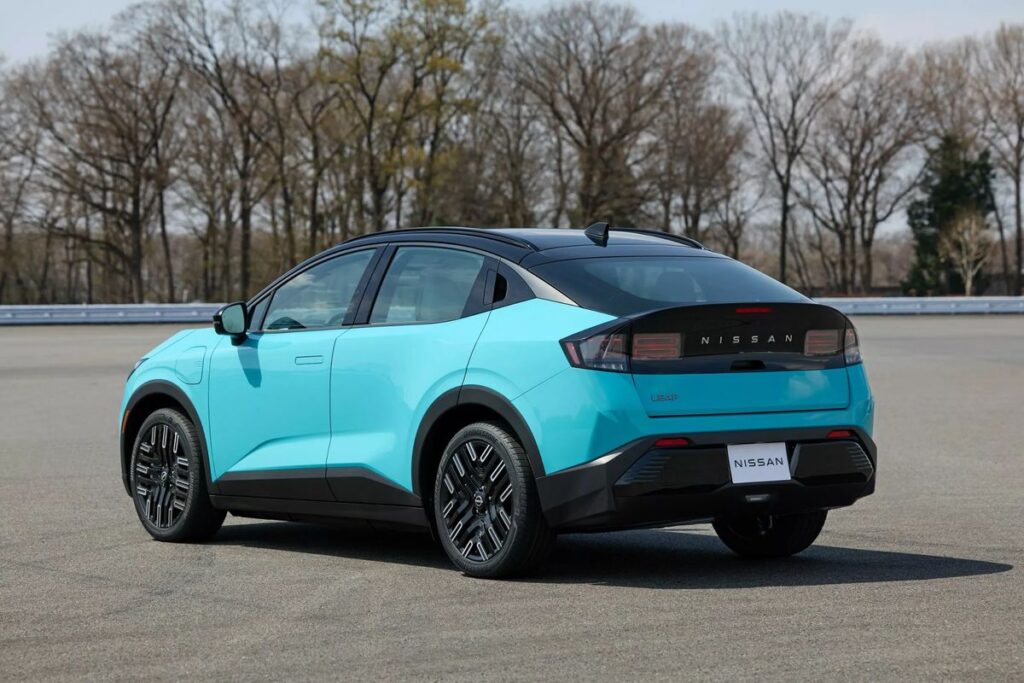 2026-Nissan-Leaf