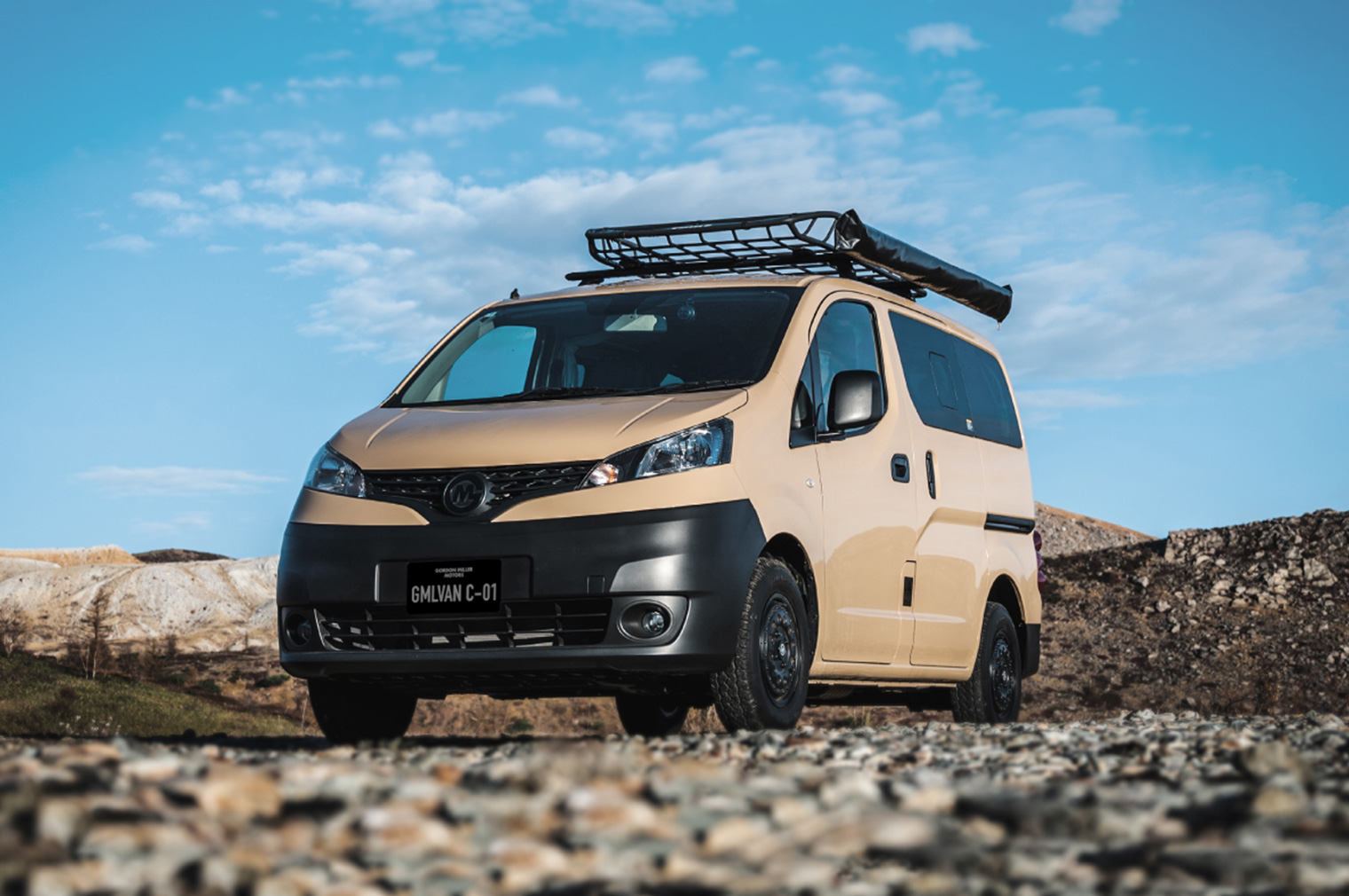 ゴードンミラー GMLVAN C-01の外観(コヨーテ・フロント)